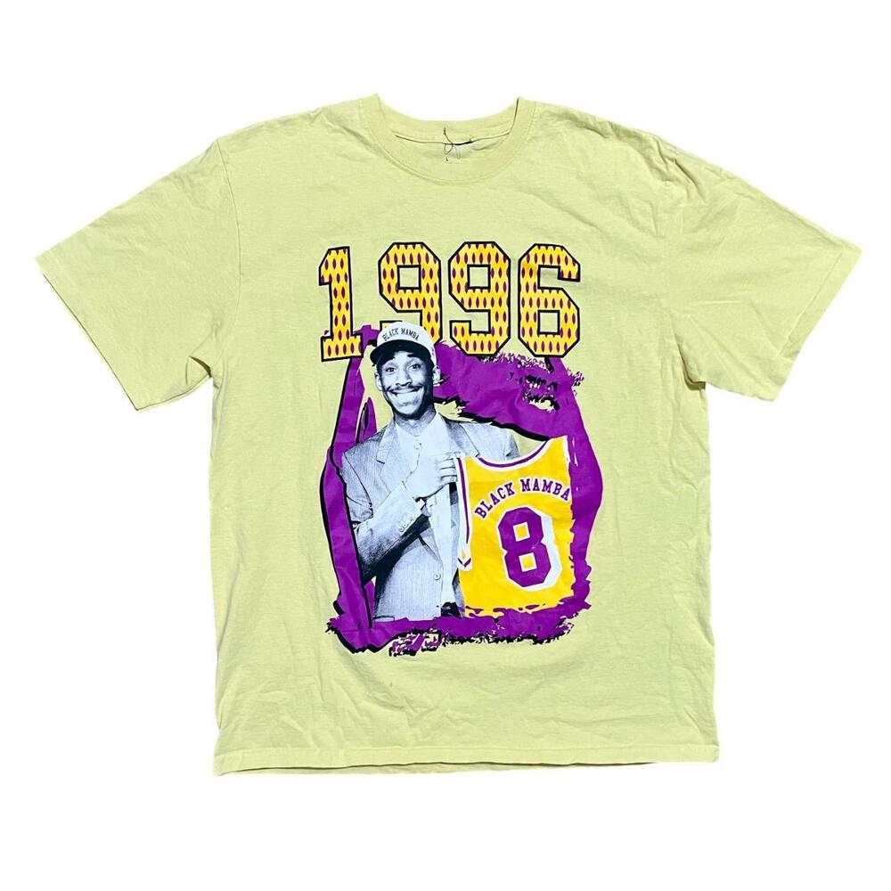 Mens Large Kobe Bryant 8 Draft Day 1996 Black Mamba Graphic T-Shirt